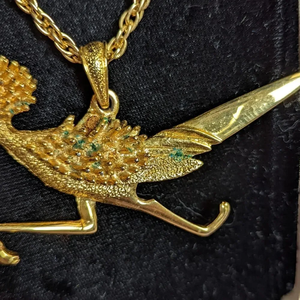 Vintage road runner necklace & earrings